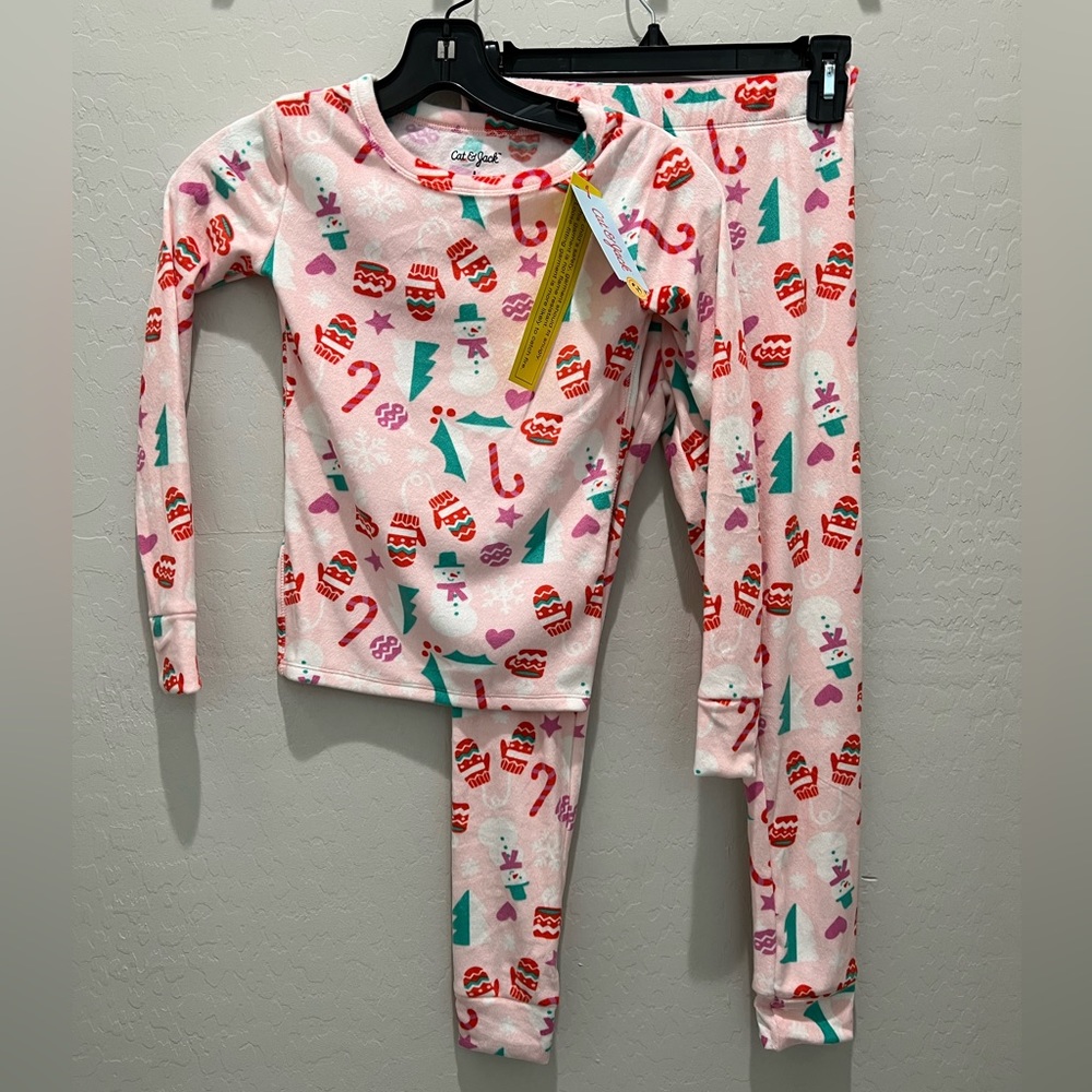 Girls 2 piece Christmas PJ’s